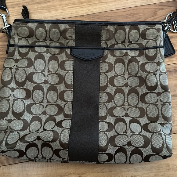 Coach Crossbody - Picture 2 of 13